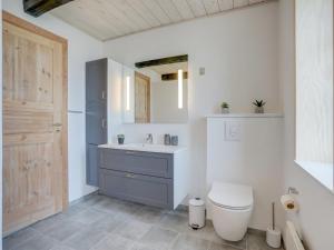 Koupelna v ubytování Holiday Home Nita - 24km from the sea by Interhome