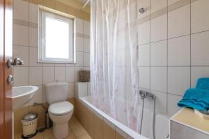 A bathroom at Alegria 3bd Villa