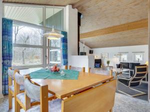 Posezení v ubytování Holiday Home Bosi - 28km from the sea by Interhome