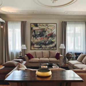 Χώρος καθιστικού στο Ada Home