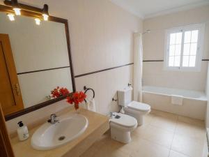 Koupelna v ubytování Nerja Paradise Rentals - Villa Las Brisas