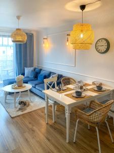 Posezení v ubytování Apartament Akwamaryn + 12 fotografií