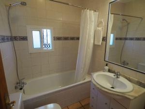 Kúpeľňa v ubytovaní Nerja Paradise Rentals - Villa Los Girasoles