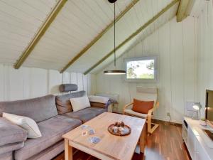 Posezení v ubytování Holiday Home Cornelia - 100m to the inlet by Interhome