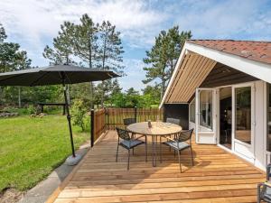 Zahrada ubytování Holiday Home Cornelia - 100m to the inlet by Interhome