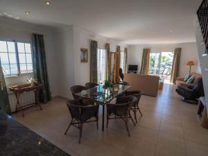 Posezení v ubytování Nerja Paradise Rentals - Villa El Paraiso