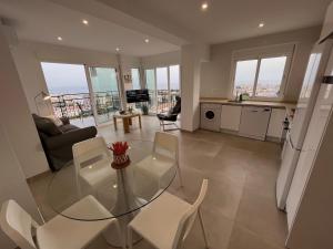 Kuchyň nebo kuchyňský kout v ubytování Nerja Paradise Rentals - Morasol Apt 7