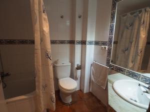 Kúpeľňa v ubytovaní Nerja Paradise Rentals - Villa Kaisaras + 16 fotografií