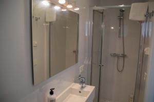 Kúpeľňa v ubytovaní Nerja Paradise Rentals - Villa Valeria