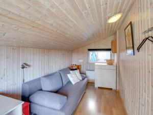 Posezení v ubytování Holiday Home Marjun - 400m from the sea by Interhome