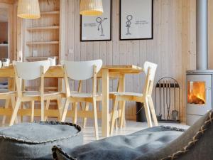 Posezení v ubytování Holiday Home Tecumseh - 150m from the sea by Interhome