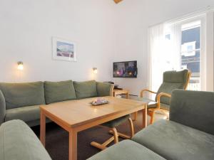 Posezení v ubytování Apartment Dineke - 200m to the inlet in NW Jutland by Interhome