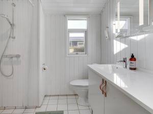 Koupelna v ubytování Holiday Home Evamaria - 350m from the sea by Interhome