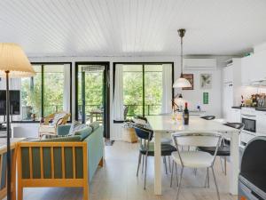 Fotografie z fotogalerie ubytování Holiday Home Tona - 300m from the sea in Djursland and Mols by Interhome v destinaci Knebel