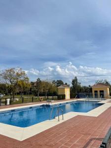 Bazén v ubytovaní Mi descanso La Cala de Mijas alebo v jeho blízkosti