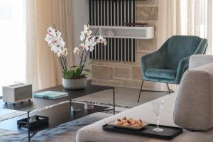 Posezení v ubytování Actea Seaview Villas I "Free" heated pool & 800m sea