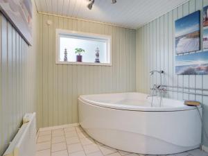 Fotografie z fotogalerie ubytování Holiday Home Sampo - 1-3km from the sea by Interhome v destinaci Hals