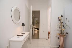 Koupelna v ubytování Dean Apartment at Zakynthos Town + 9 fotografií