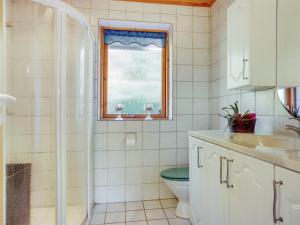 Koupelna v ubytování Holiday Home Aurea - 1km from the sea by Interhome