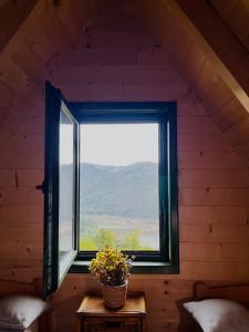 Uma vista geral da montanha ou uma vista da montanha a partir da casa de férias