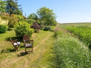 Zahrada ubytování Holiday Home Sigbrit - 450m to the inlet by Interhome