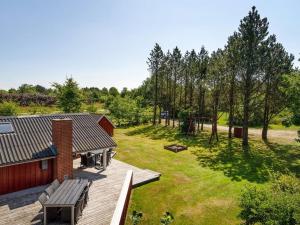 Zahrada ubytování Holiday Home Thurir - 4km from the sea by Interhome