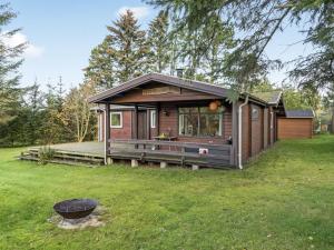 Zahrada ubytování Holiday Home Artur - 1-5km from the sea by Interhome