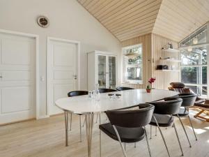 Fotografie z fotogalerie ubytování Holiday Home Anethe - 100m to the inlet by Interhome v destinaci Løgstør
