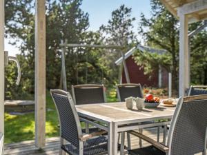 Zahrada ubytování Holiday Home Anethe - 100m to the inlet by Interhome