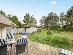 Zahrada ubytování Holiday Home Catarine - 1-1km from the sea by Interhome
