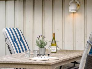 Nápoje v ubytování Holiday Home Catarine - 1-1km from the sea by Interhome
