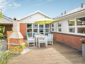 Balkón nebo terasa v ubytování Holiday Home Swipdagh - 600m from the sea by Interhome