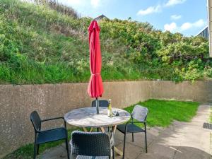 Zahrada ubytování Holiday Home Bianka - 200m from the sea by Interhome