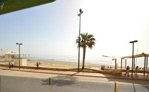 A general sea view or a sea view taken from Az apartmant