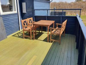 Balkón nebo terasa v ubytování Holiday Home Ellynor - 200m from the sea by Interhome