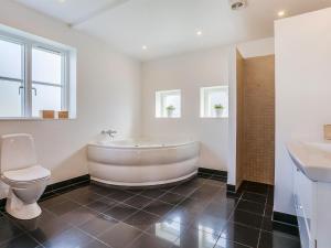 Koupelna v ubytování Holiday Home Marijanne - 500m from the sea by Interhome