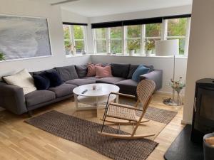 Posezení v ubytování Holiday Home Marijanne - 500m from the sea by Interhome
