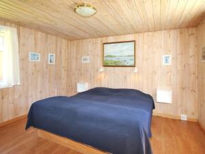 Postel nebo postele na pokoji v ubytování Holiday Home Apoline - 5km from the sea in NE Jutland by Interhome
