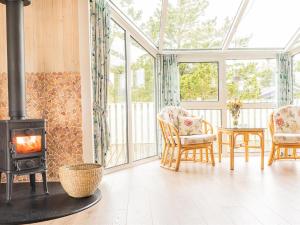Posezení v ubytování Holiday Home Mila - 750m from the sea by Interhome