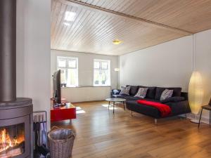 Posezení v ubytování Holiday Home Edita - 250m from the sea by Interhome