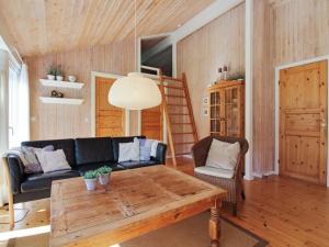 Posezení v ubytování Holiday Home Friederike - 300m from the sea by Interhome