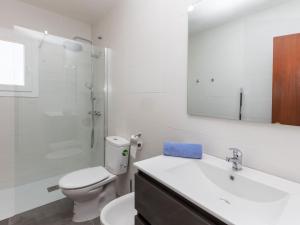 A bathroom at Apartment Policar by Interhome