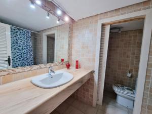 Kúpeľňa v ubytovaní Apartamentos Eurhostal 3000