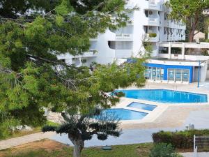 Bazén v ubytovaní Apartamentos Eurhostal 3000 alebo v jeho blízkosti