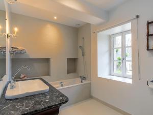 Koupelna v ubytování Apartment Zenaïde by Interhome