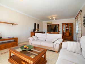 Posezení v ubytování Villa Mediterrane by Interhome