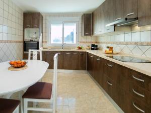 Kuchyň nebo kuchyňský kout v ubytování Villa Mediterrane by Interhome