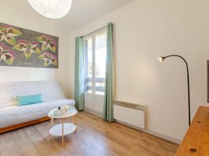Posteľ alebo postele v izbe v ubytovaní Apartment Les Bourdaines by Interhome