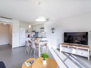 Kuchyň nebo kuchyňský kout v ubytování Holiday Home Domaine des fées by Interhome + 14 fotografií