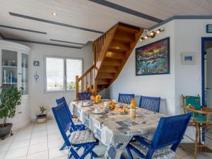 Posedenie v ubytovaní Holiday Home La Glycine by Interhome